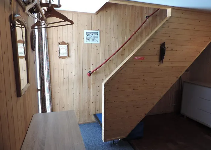 Bargias 8 * לנזרהיידה