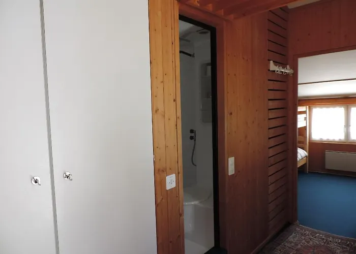 בית נופש Bargias 8 *