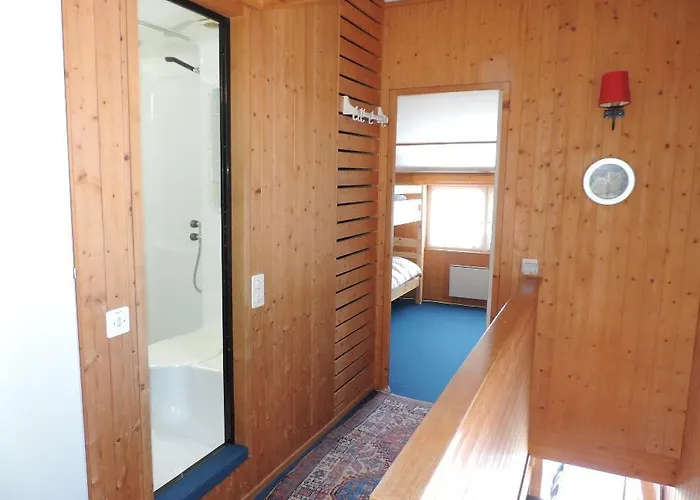 בית נופש Bargias 8