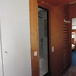 度假居 Bargias 8 *